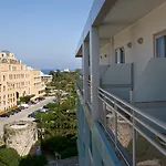 Aquamare And 4*