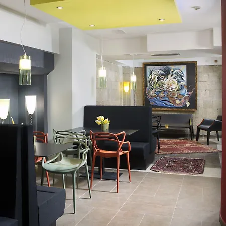 Aquamare And Rhodes City