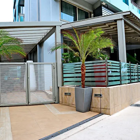 Aquamare And Rhodes City